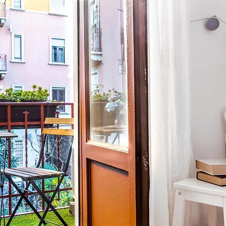 Altido Lovely Studio With Balcony In Apartamento