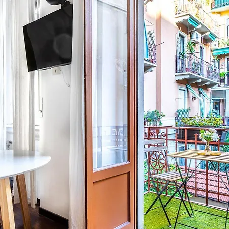 Altido Lovely Studio With Balcony In * Milán